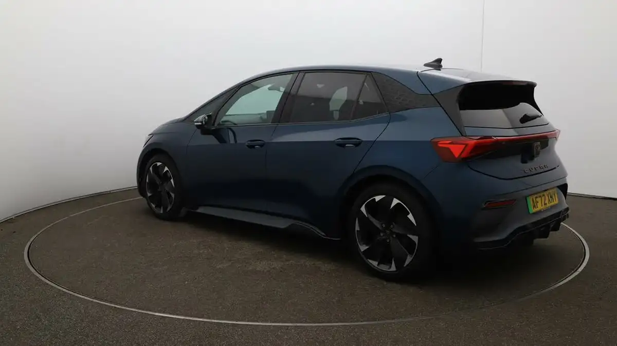 2022-cupra-born-e-v2-204ps-58kwh-big-61