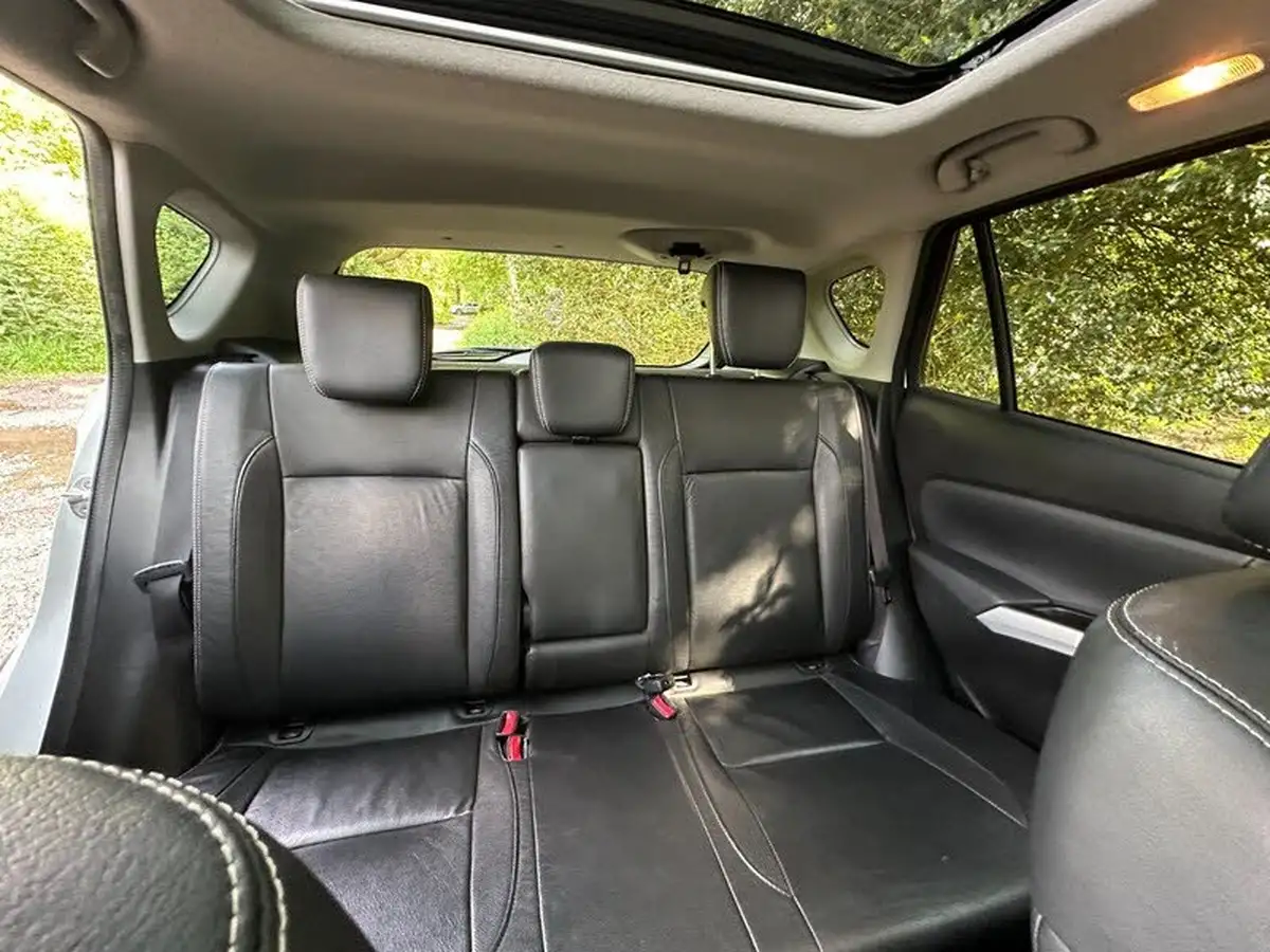 2014-suzuki-s-cross-16-sz5-allgrip-cvt-big-7