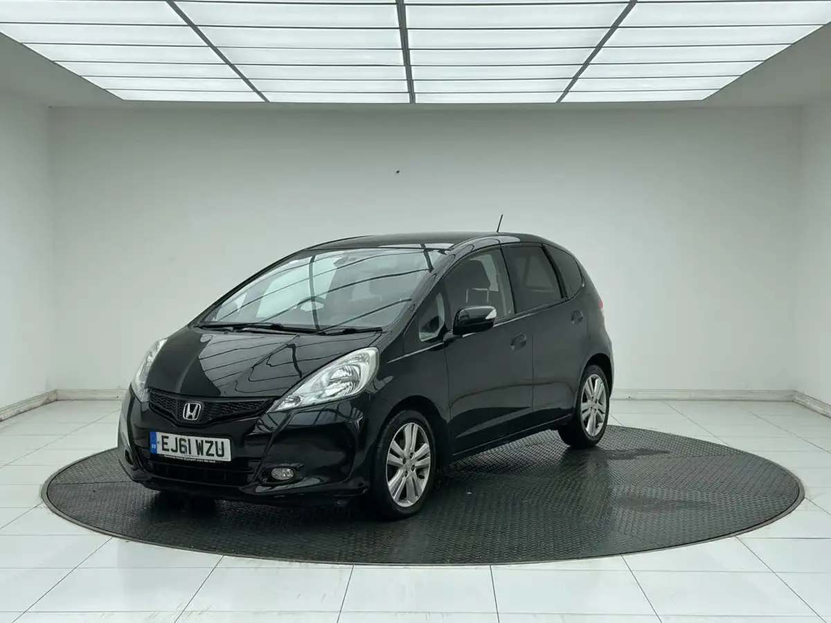 2012-honda-jazz-14-ex-cvt-big-1