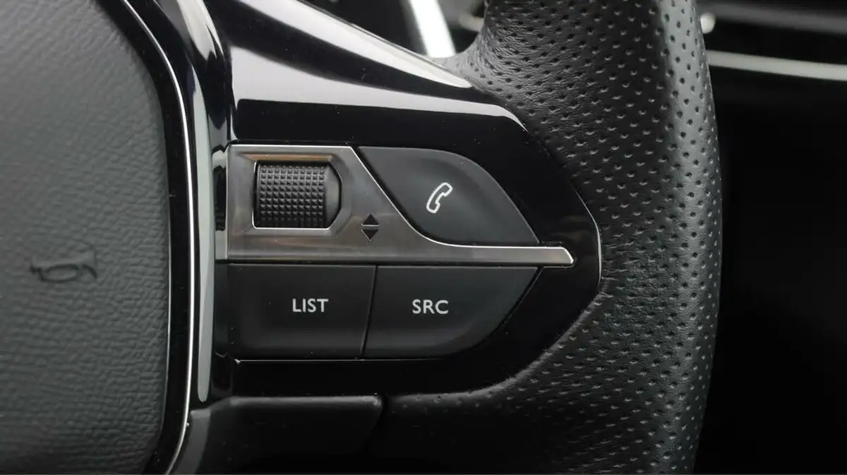 2020-peugeot-3008-suv-12-puretech-gt-line-eat8-big-22