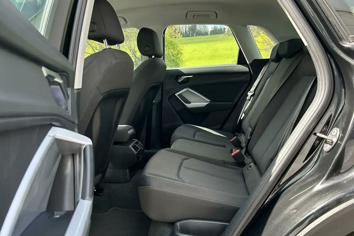 2022-audi-q3-15-35-tfsi-technik-cod-s-tronic-big-31
