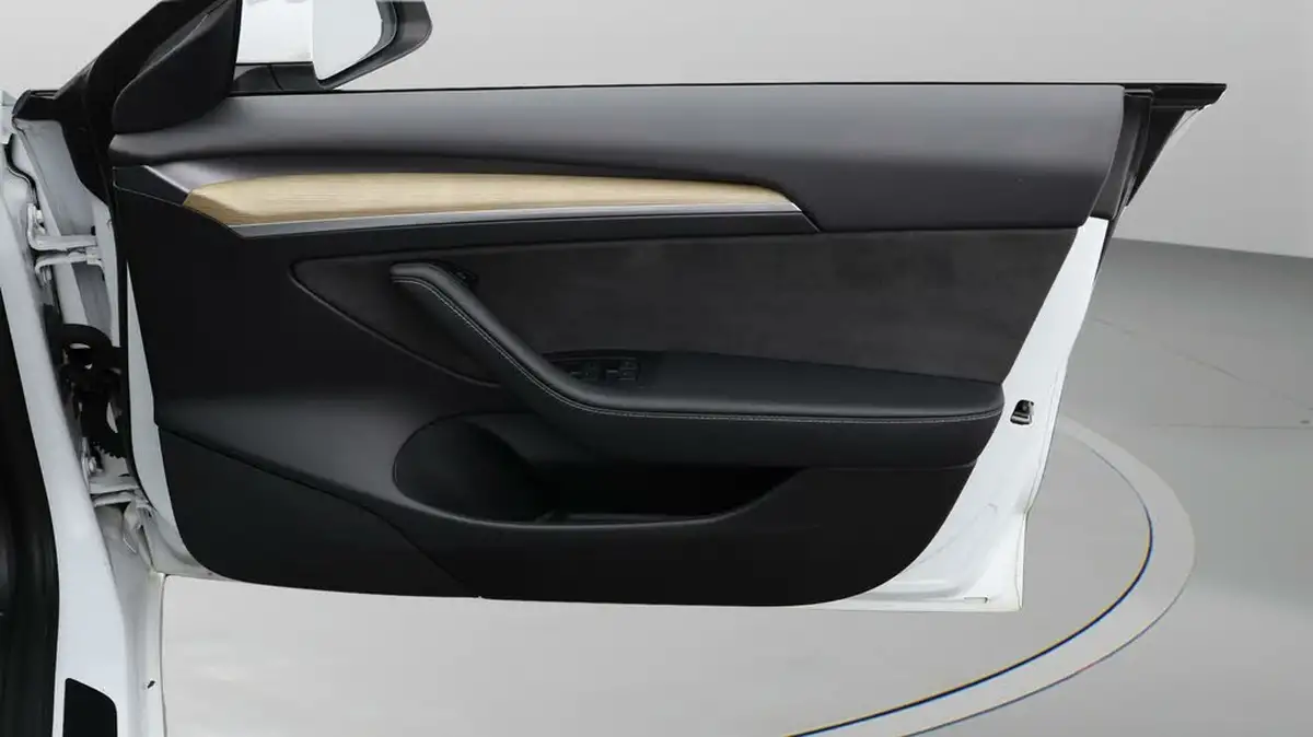 2022-tesla-model-3-e-long-range-big-14