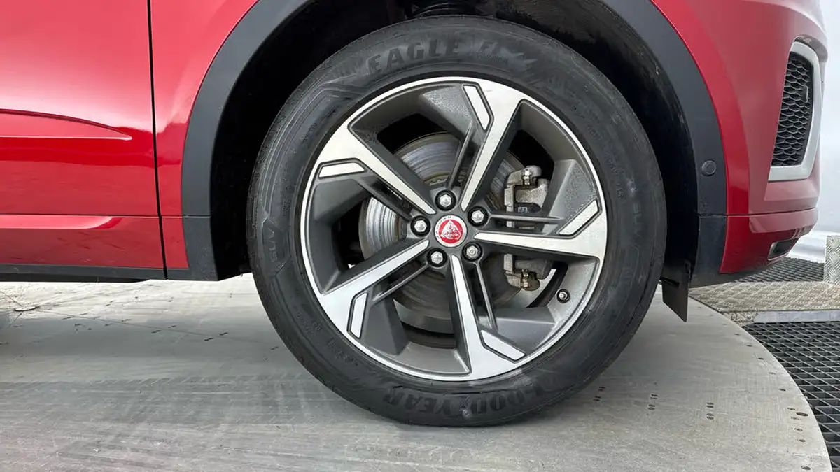 2021-jaguar-e-pace-15-p300e-r-dynamic-se-big-26