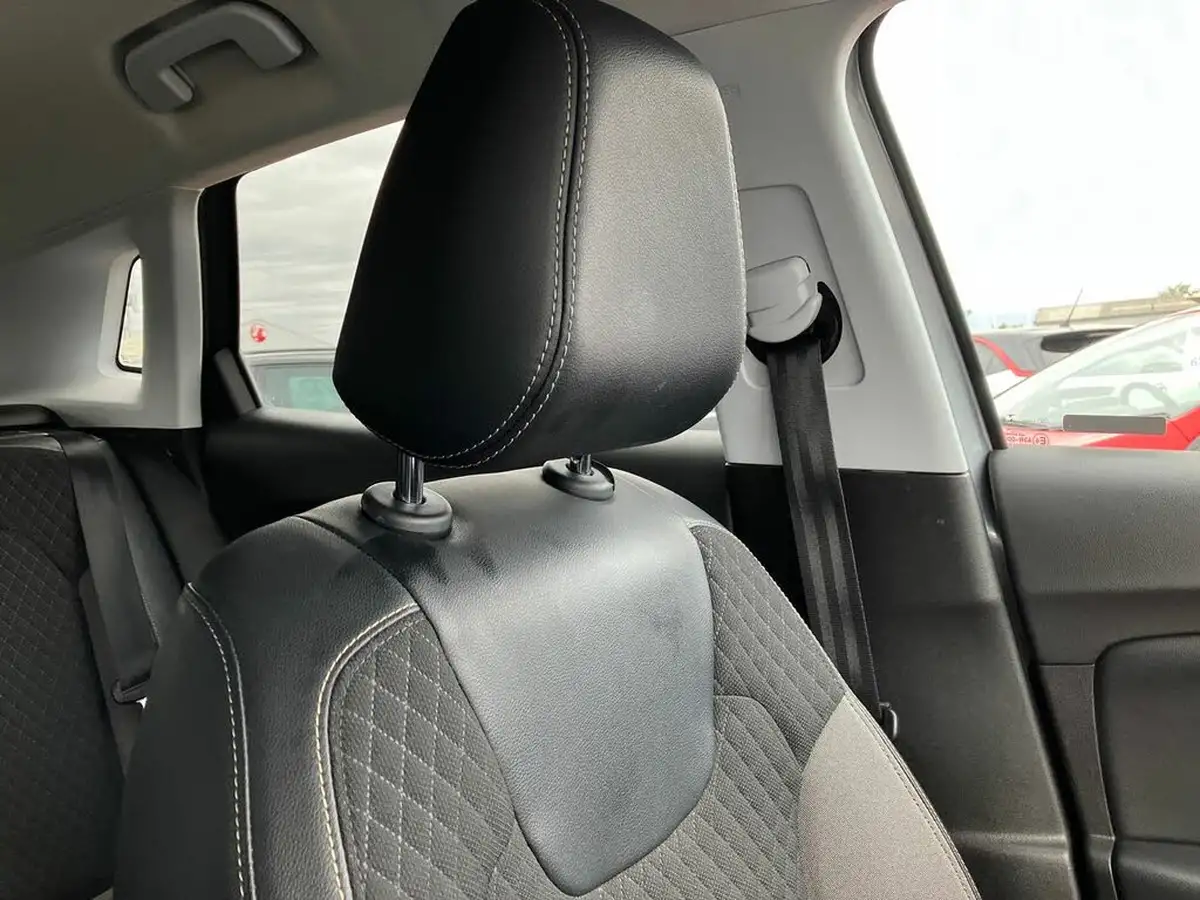 2018-vauxhall-grandland-x-15td-sport-nav-big-38