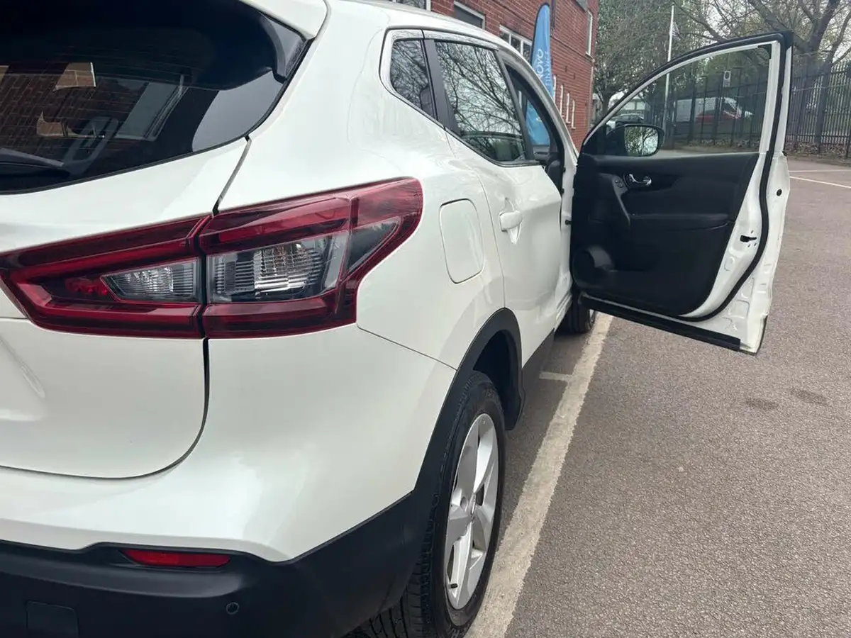 2020-nissan-qashqai-13-dig-t-acenta-premium-160ps-big-14