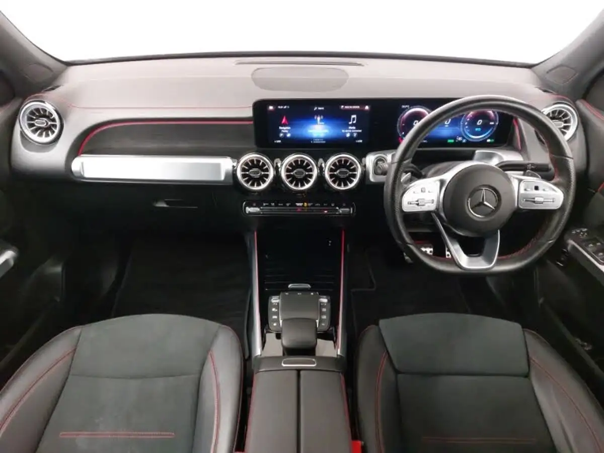 2022-mercedes-benz-eqb-e-eqb-300-amg-line-big-2