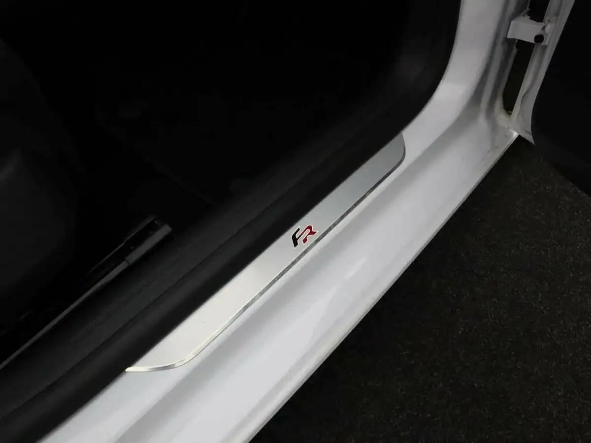 2020-seat-leon-15-tsi-evo-fr-black-edition-150ps-hatchback-dsg-big-41