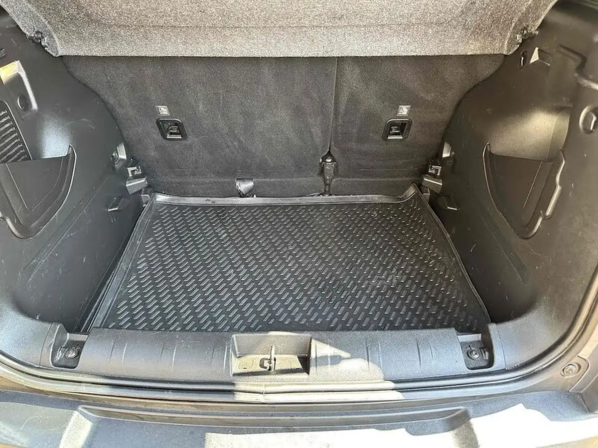 2021-jeep-renegade-10-gse-night-eagle-big-20