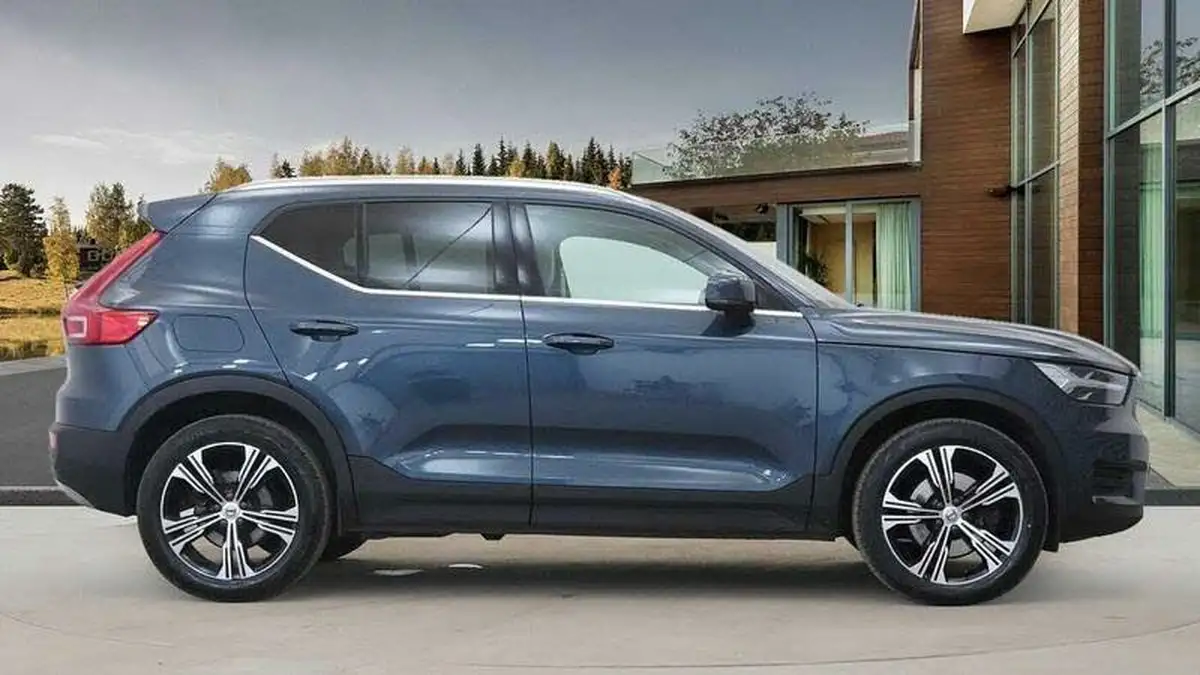 2022-volvo-xc40-20-b4-inscription-awd-big-1