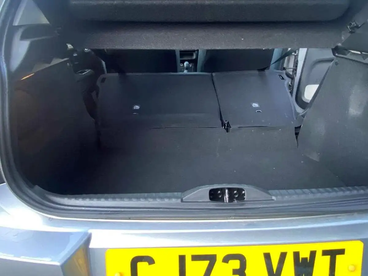 2023-citroen-c3-12-puretech-plus-110ps-eat6-big-9