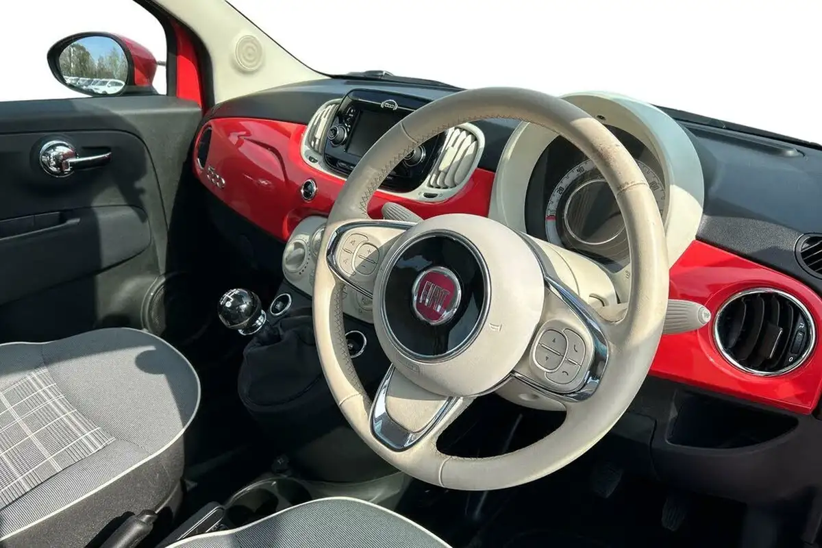 2019-fiat-500-12-lounge-ss-big-5