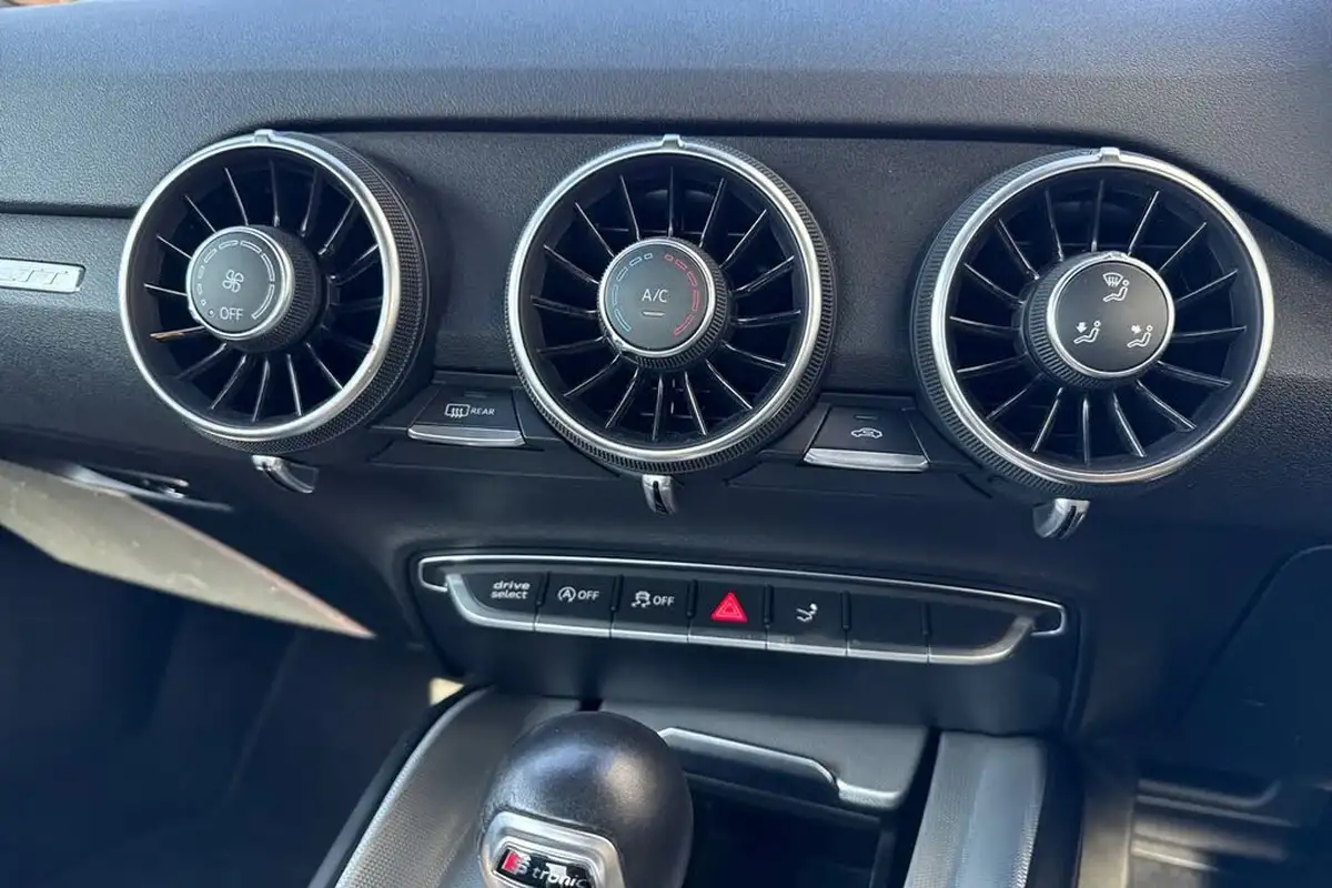 2019-audi-tt-coupe-20-45-tfsi-sport-s-tronic-big-18