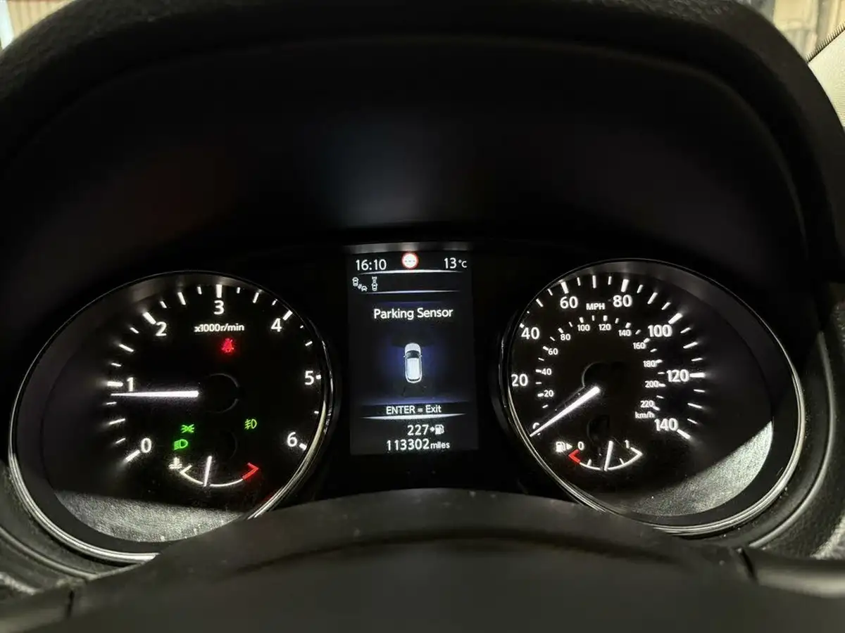 2014-nissan-qashqai-16dci-tekna-big-39