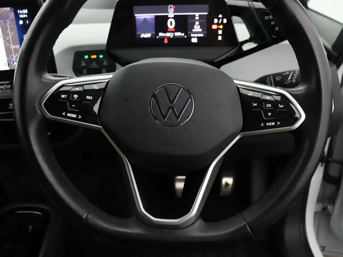 2021-volkswagen-id3-e-tech-big-25