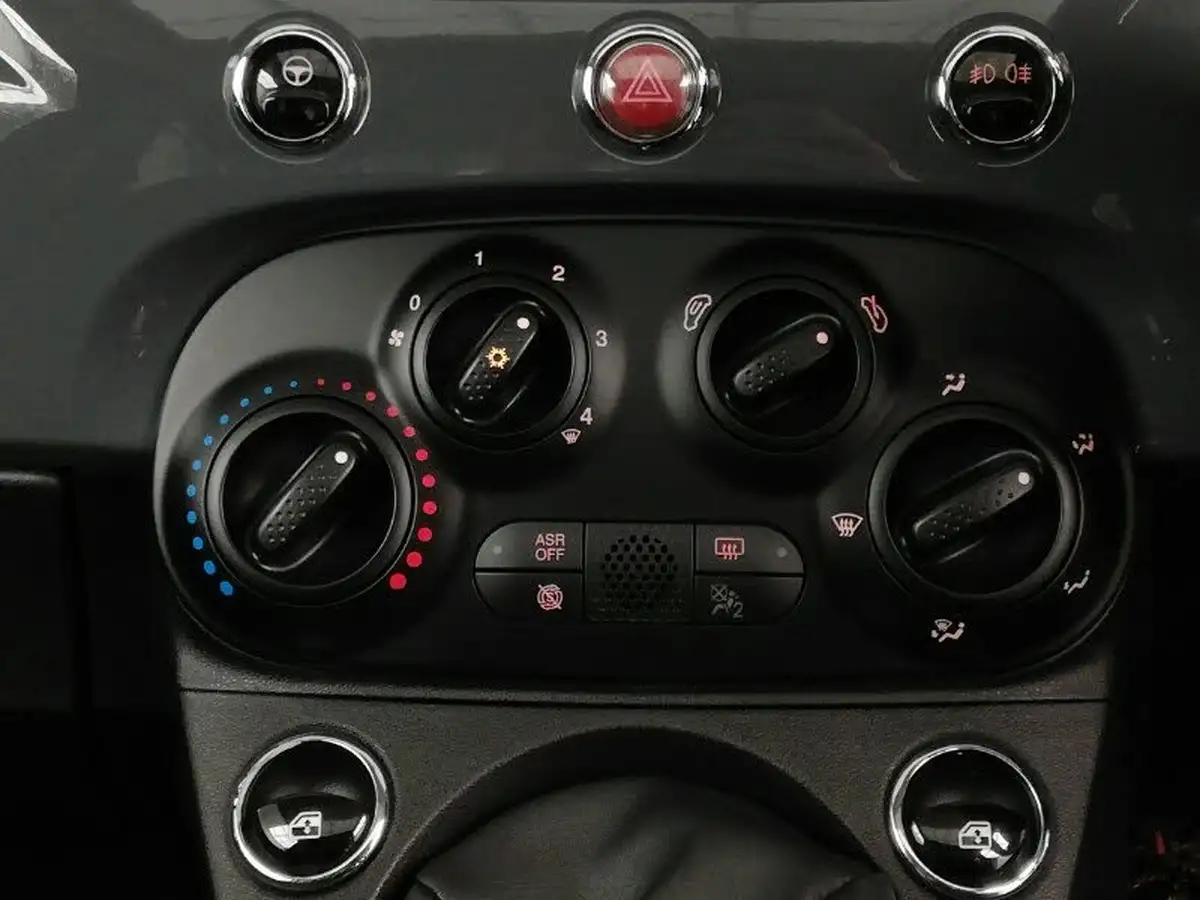 2019-fiat-500-12-lounge-ss-big-15