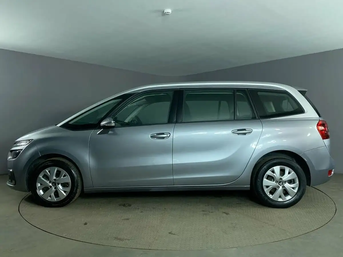 2020-citroen-grand-c4-spacetourer-12-puretech-touch-plus-ss-big-4
