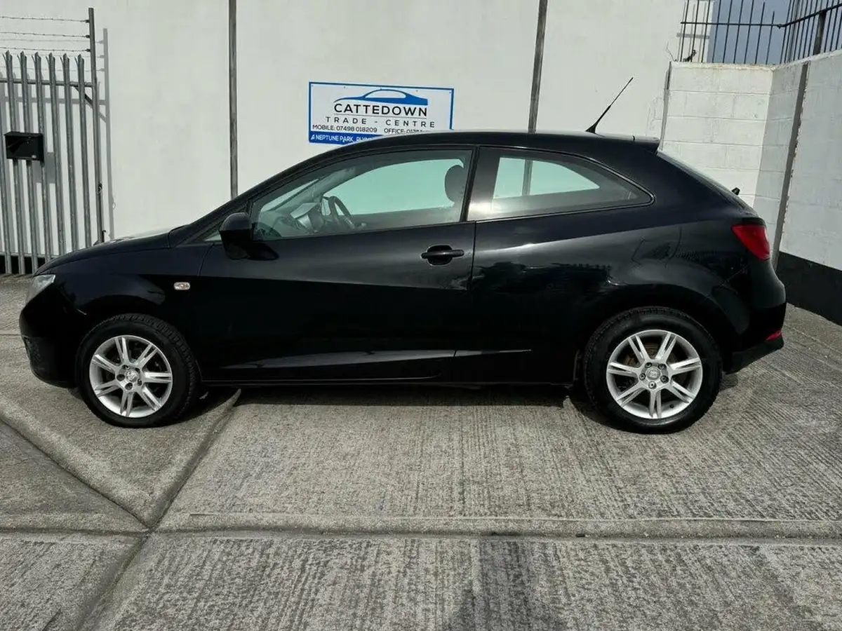 2010-seat-ibiza-14-se-85-sportcoupe-hatchback-3d-big-1