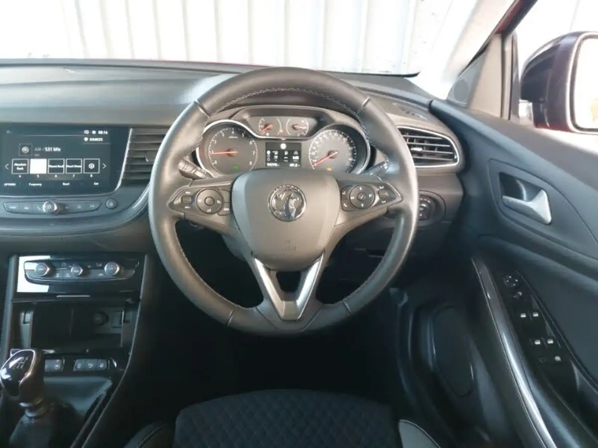 2021-vauxhall-grandland-x-12-griffin-big-6
