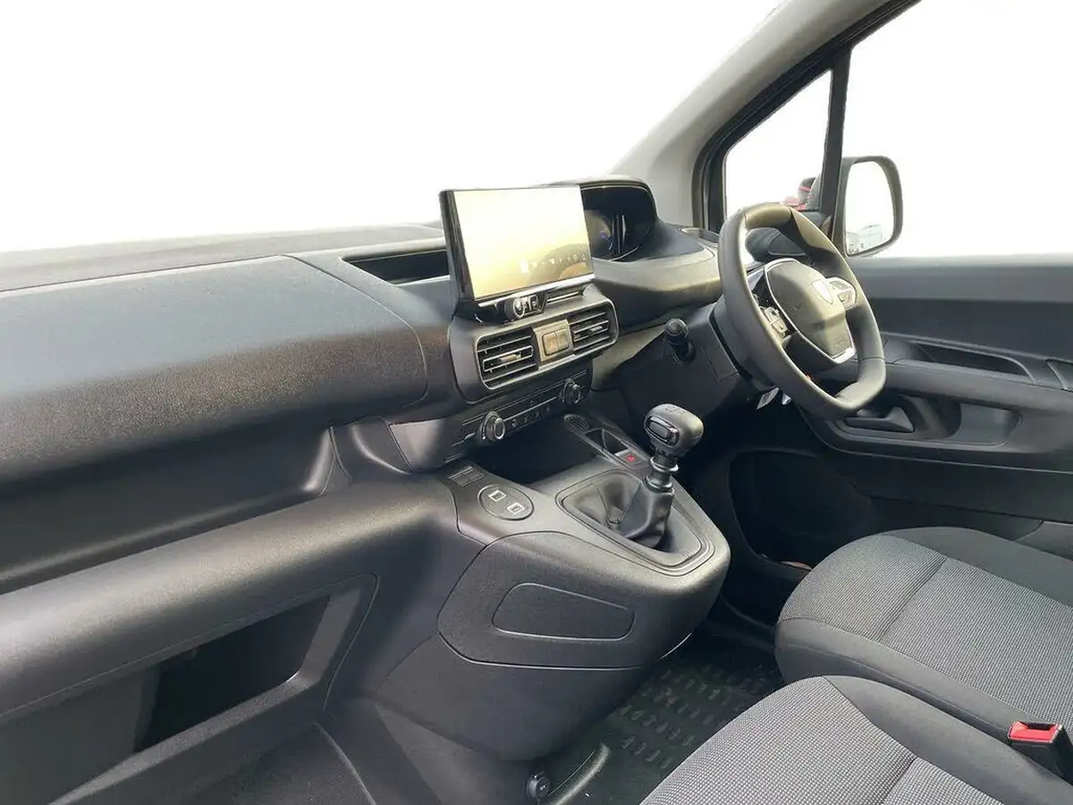 2024-peugeot-partner-15-bluehdi-professional-100pseu6d-big-6
