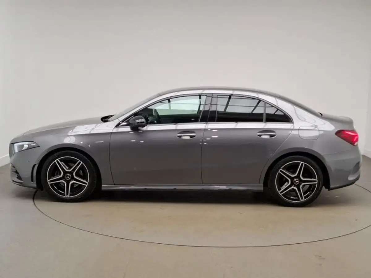 2022-mercedes-benz-a-class-13-a180-amg-line-executive-edition-saloon-4d-7g-dct-big-3