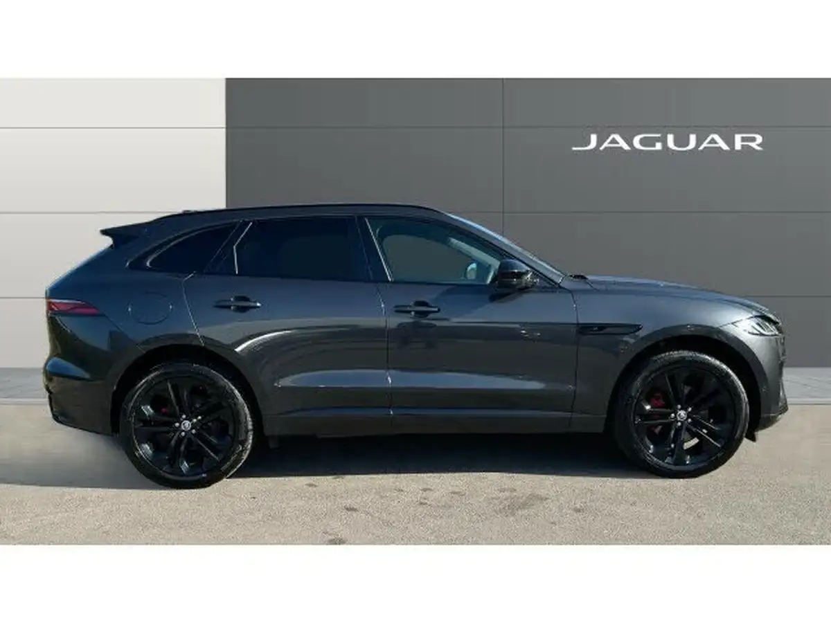 2024-jaguar-f-pace-20-d200-r-dynamic-hse-black-big-4