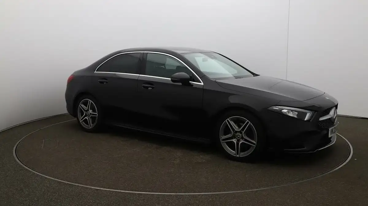 2020-mercedes-benz-a-class-13-a200-amg-line-saloon-4d-7g-dct-big-35