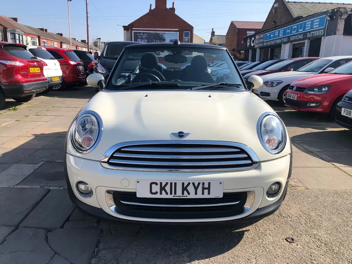 2011-mini-cooper-16-cooper-122bhp-convertible-2d-big-1