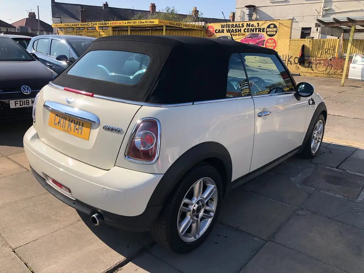 2011-mini-cooper-16-cooper-122bhp-convertible-2d-big-25