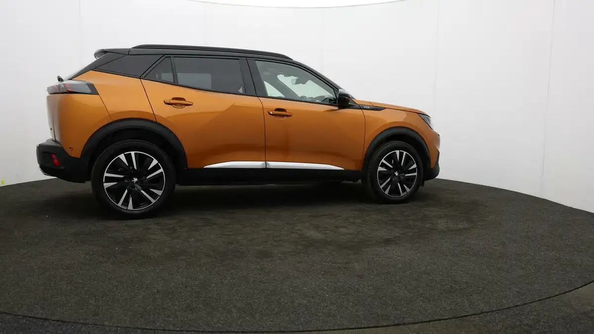 2021-peugeot-2008-suv-12-puretech-gt-premium-155bhp-eat8-big-27