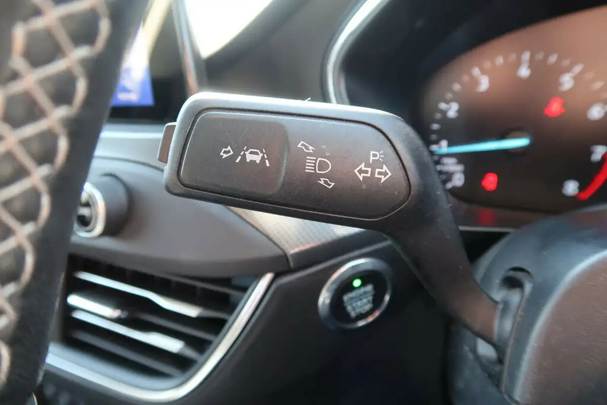 2020-ford-focus-10t-titanium-x-edition-125ps-hybrid-mhev-hatchback-big-50