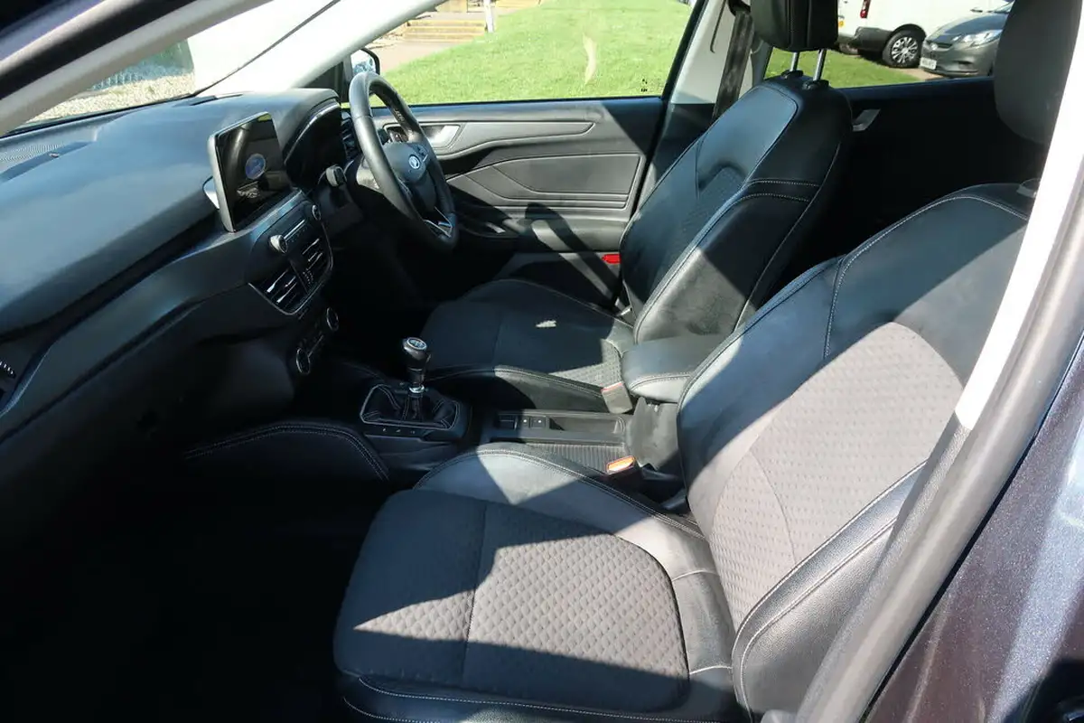 2020-ford-focus-10t-titanium-x-edition-125ps-hybrid-mhev-hatchback-big-26