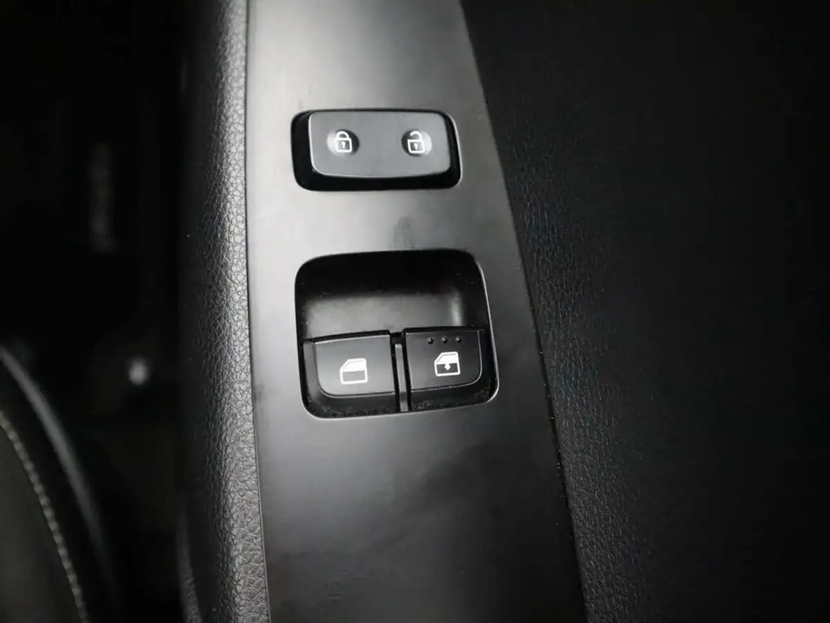 2019-kia-picanto-10-1-isg-adap-big-21