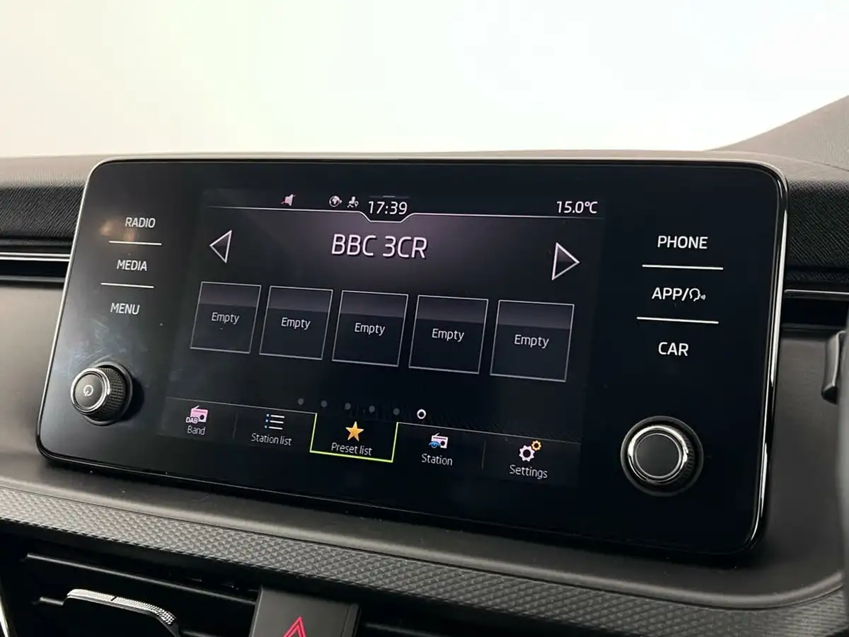 2019-skoda-kamiq-10-tsi-se-115ps-big-20