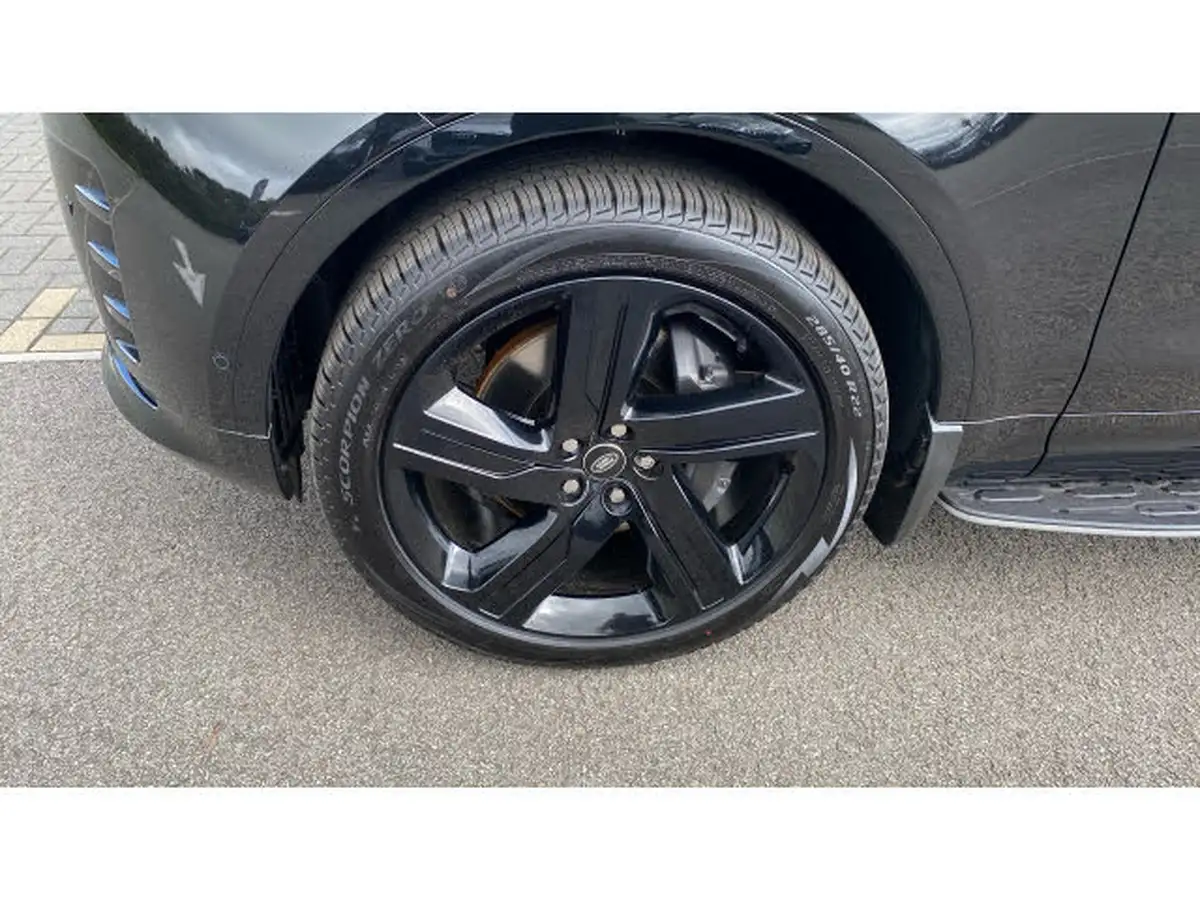 2024-land-rover-discovery-30-d350-dynamic-hse-big-9
