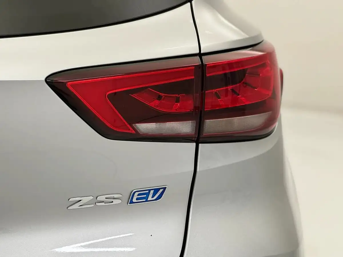 2024-mg-zs-suv-e-trophy-connect-ev-176ps-big-13
