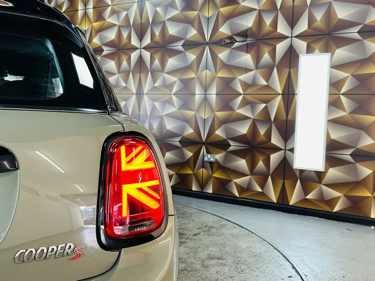 2019-mini-cooper-20-cooper-s-sport-189bhp-hatchback-5d-auto-big-20
