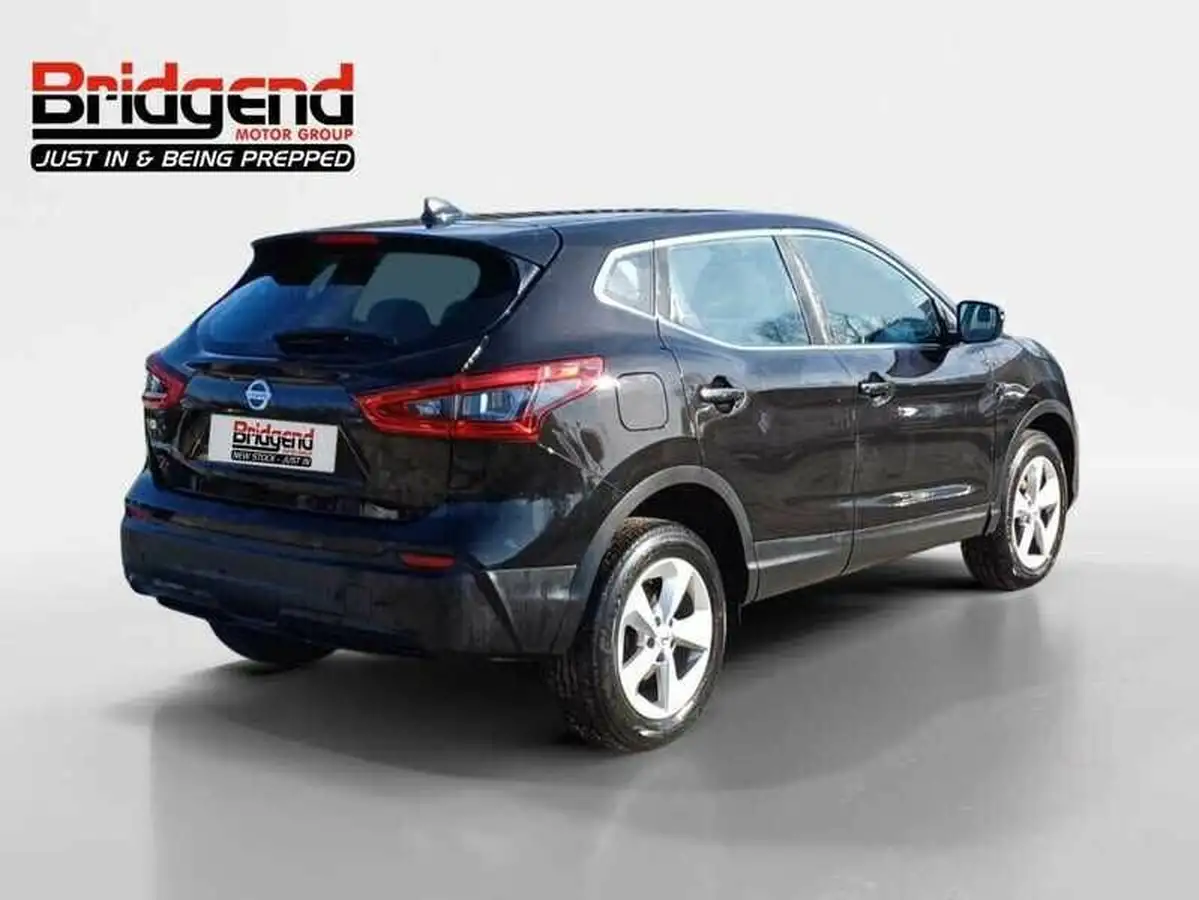 2020-nissan-qashqai-13-dig-t-acenta-premium-160ps-big-2