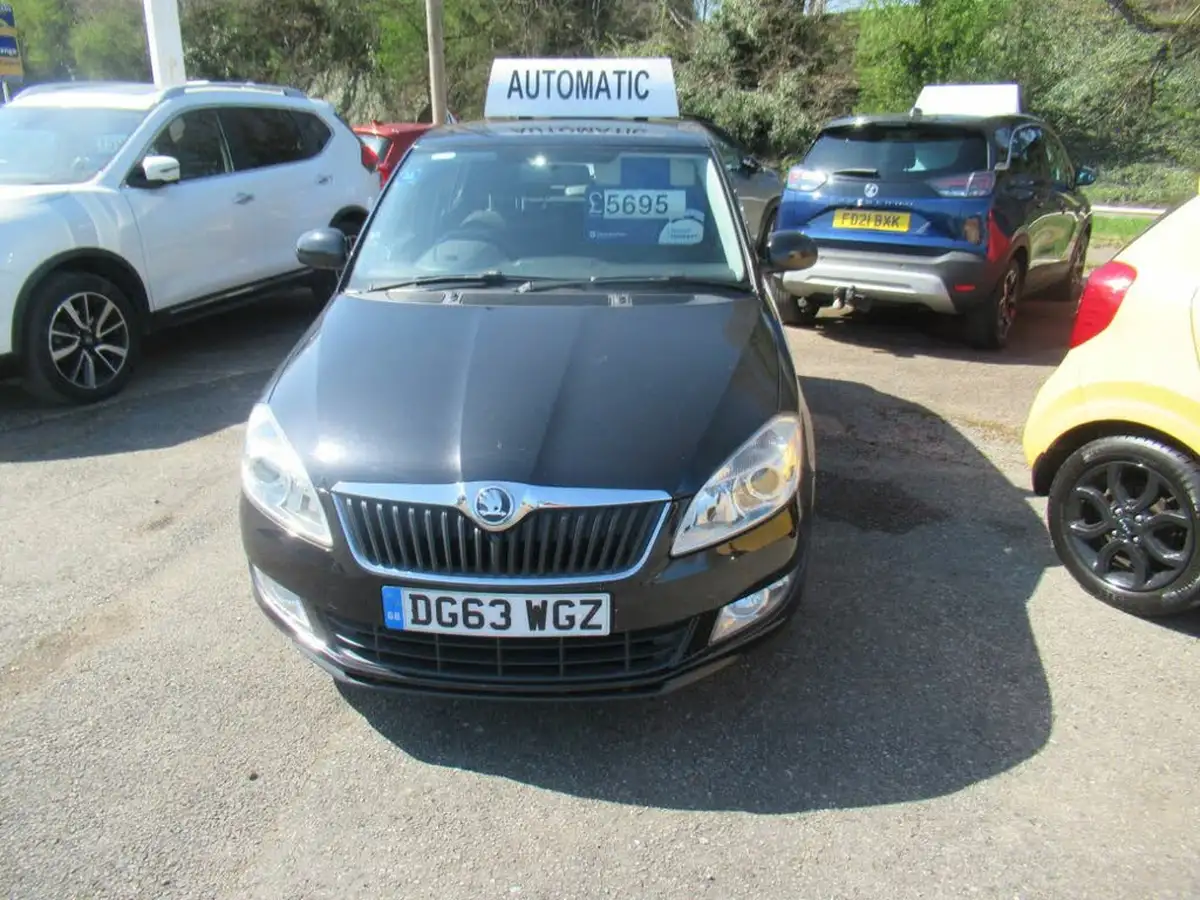 2013-skoda-fabia-12-elegance-105ps-hatchback-1197cc-dsg-big-0