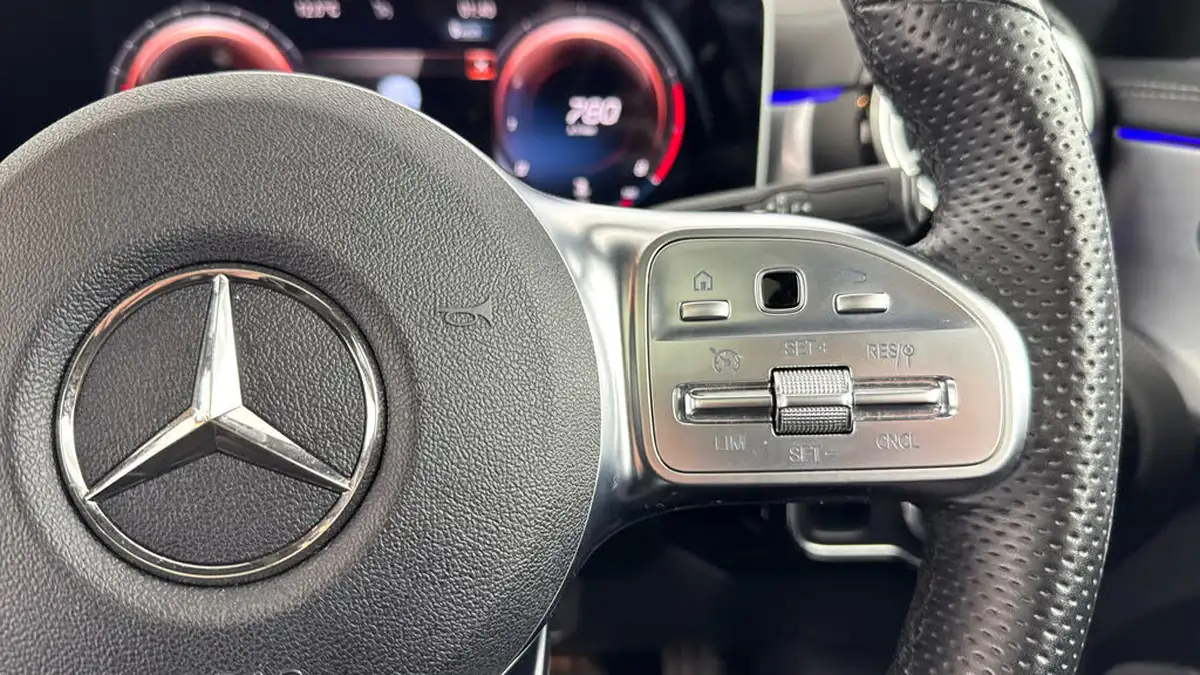 2020-mercedes-benz-cla-13-cla-180-amg-line-premium-plus-coupe-4d-big-19