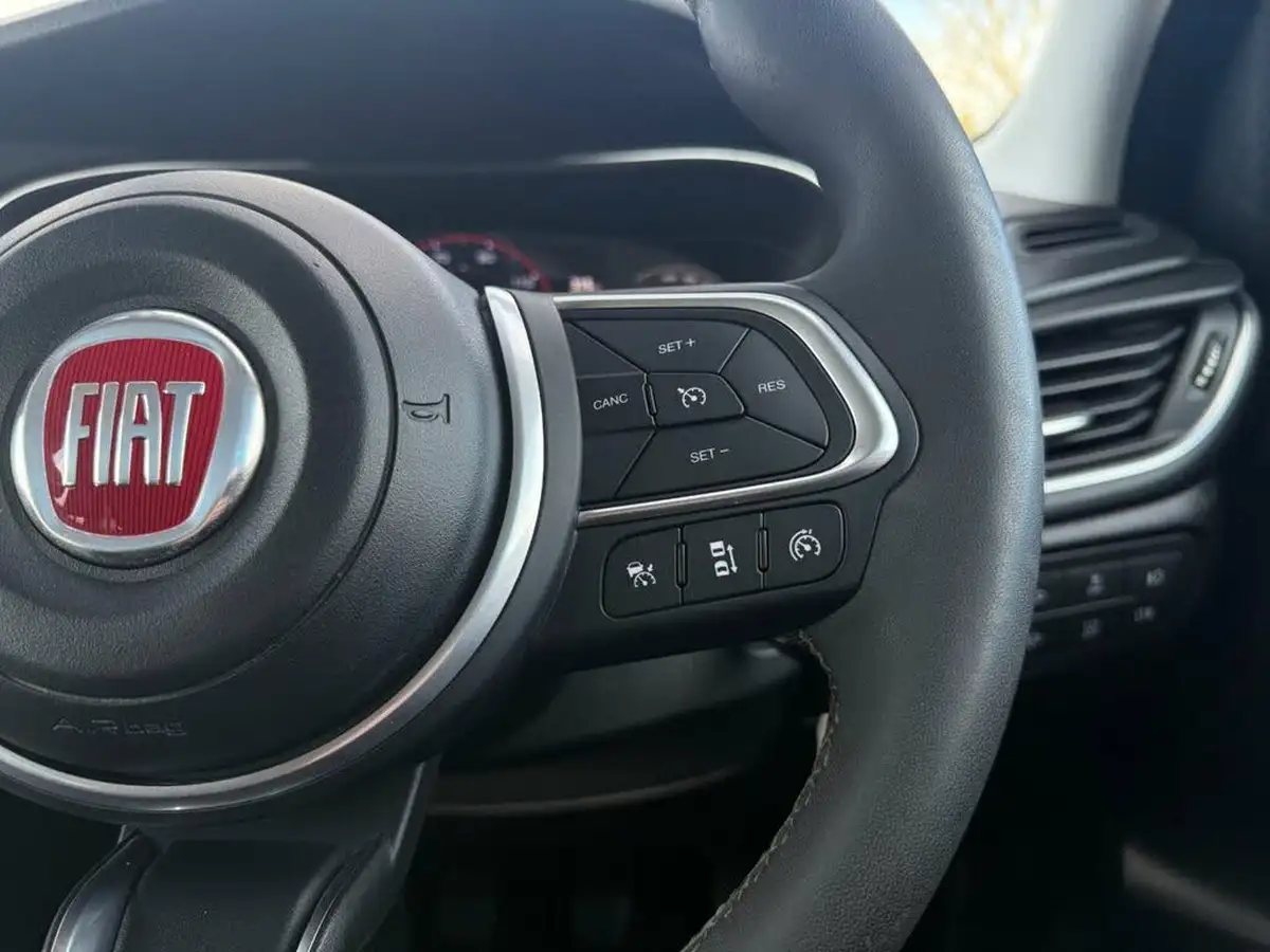 2021-fiat-tipo-10-cross-big-23