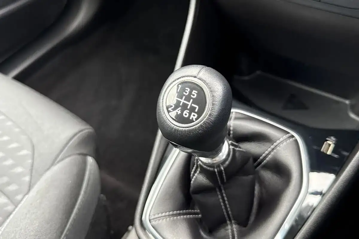 2019-ford-fiesta-10t-zetec-5d-big-53