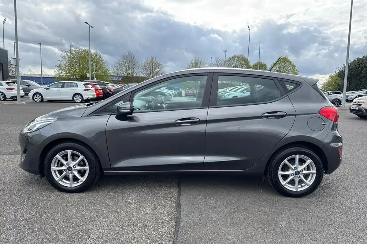 2019-ford-fiesta-10t-zetec-5d-big-29