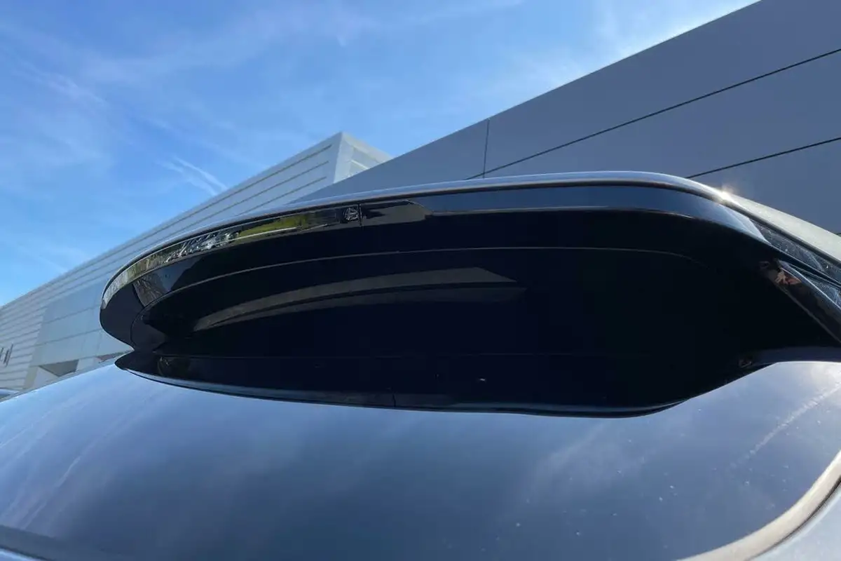 2022-jaguar-f-pace-20-d200-r-dynamic-black-big-30