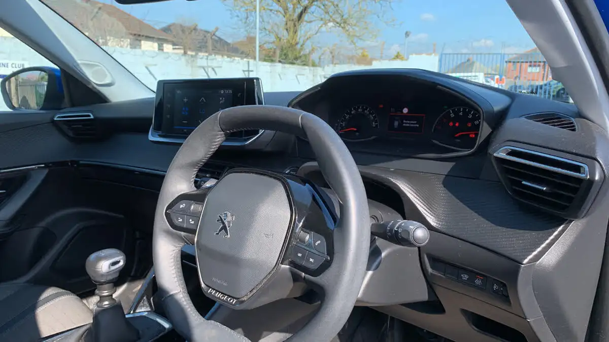 2021-peugeot-2008-suv-12-puretech-allure-100bhp-big-10