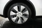 2023-tesla-model-y-e-rwd-small-32