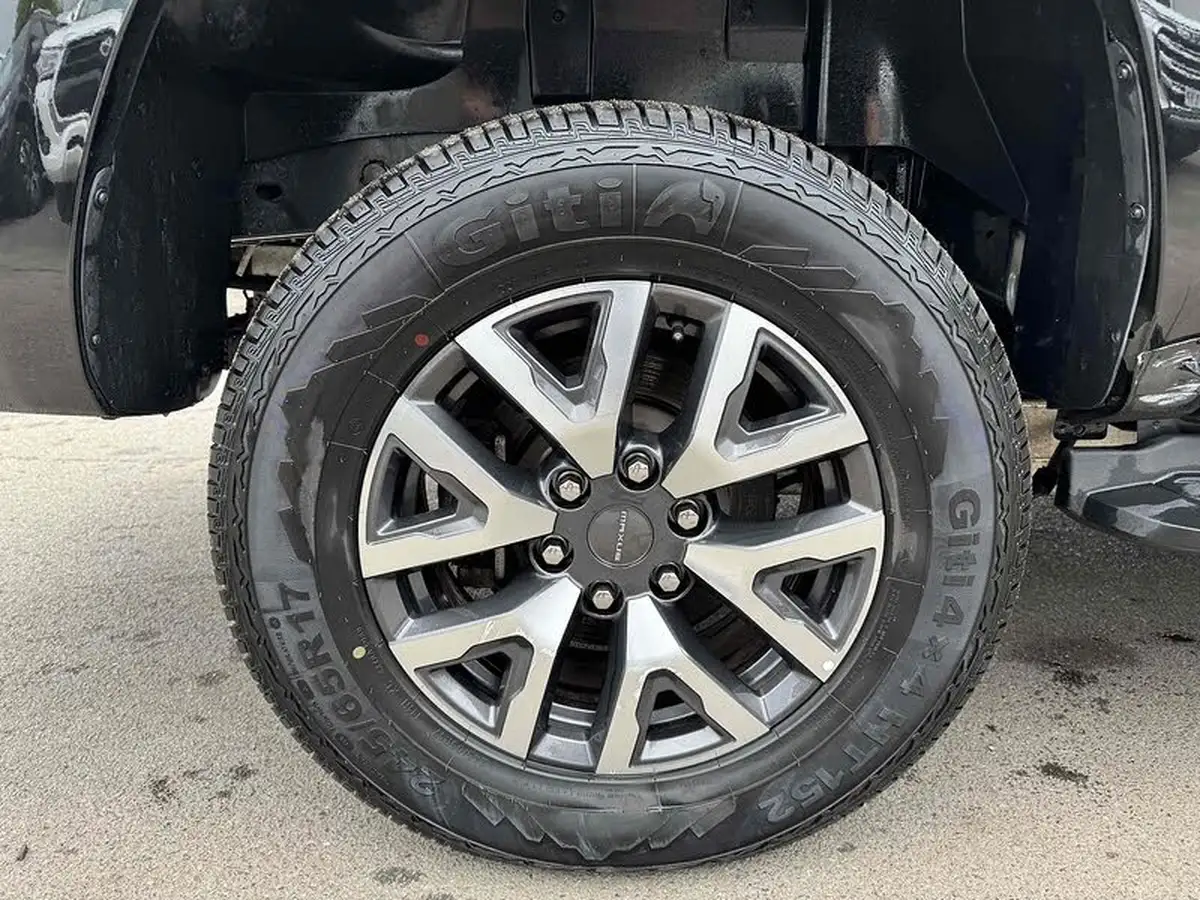 2023-maxus-t90ev-e-8855kwh-big-13