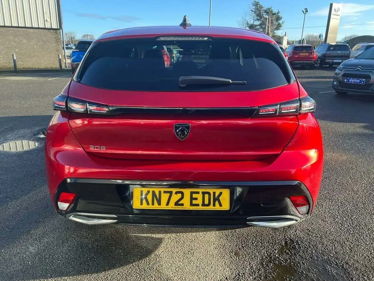 2022-peugeot-308-15-bluehdi-allure-premium-eat8-big-3