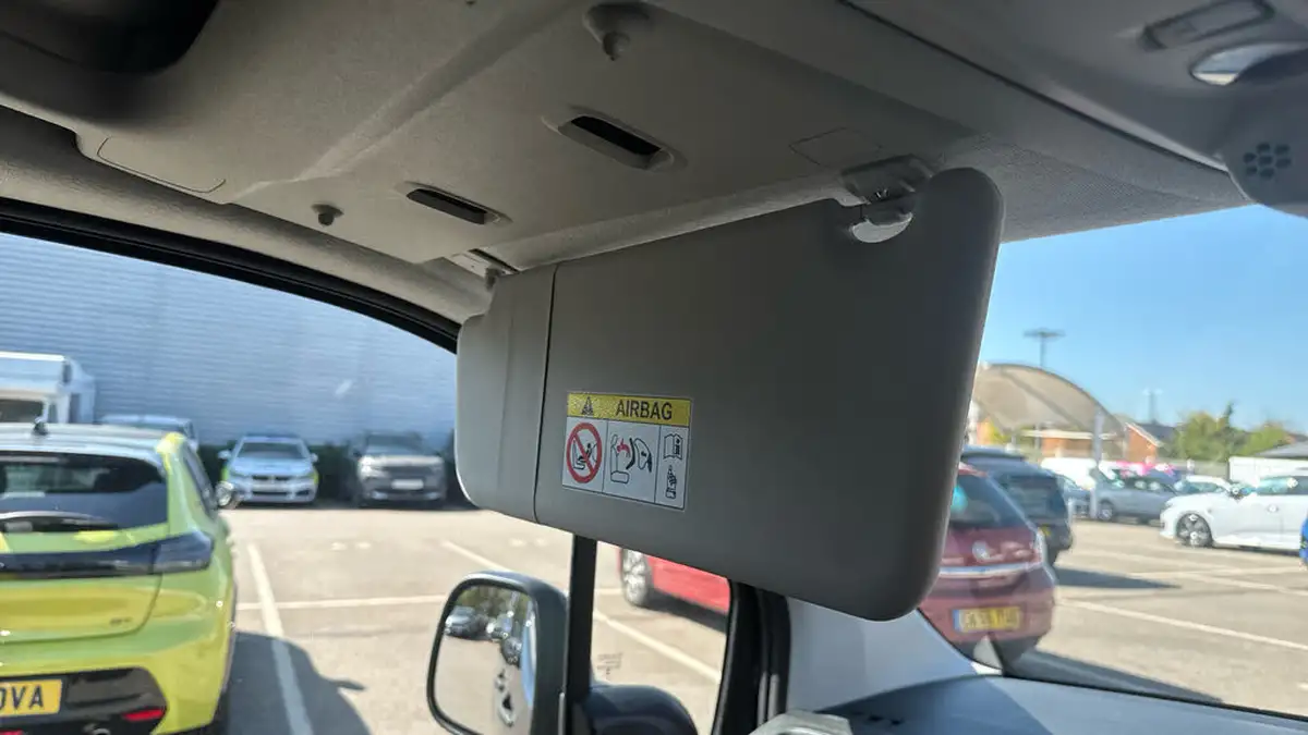 2024-citroen-berlingo-15-bluehdi-m-enterprise-130pseu6e-eat8-big-33