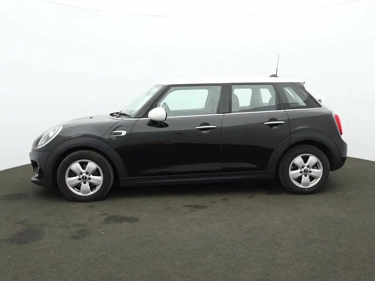 2019-mini-cooper-15-cooper-classic-hatchback-5d-auto-big-3