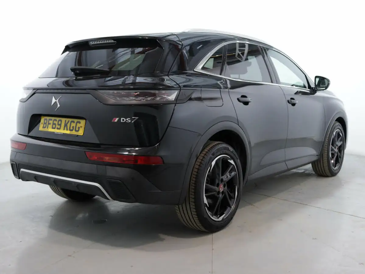 2019-ds-ds-7-crossback-15-bluehdi-performance-line-eat8-big-6